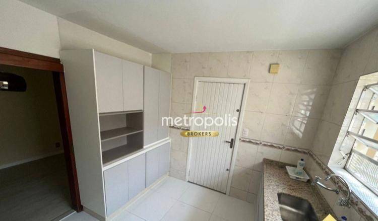 Sobrado à venda com 4 quartos, 190m² - Foto 5