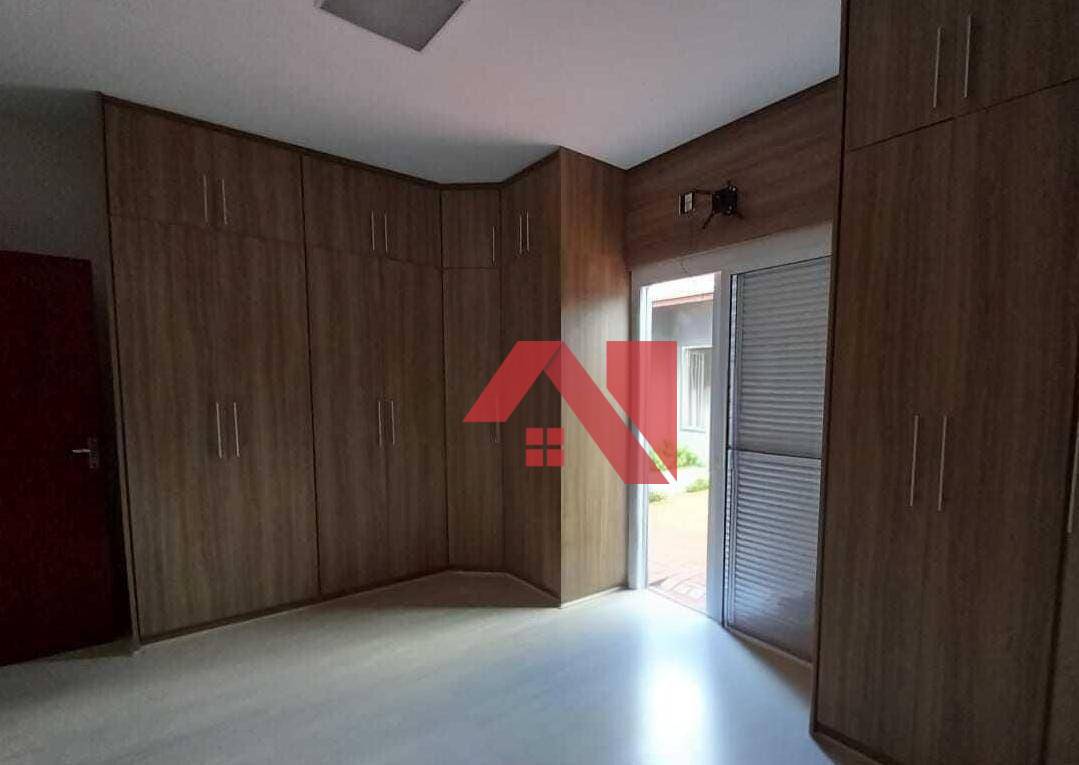 Casa para alugar com 2 quartos, 175m² - Foto 27