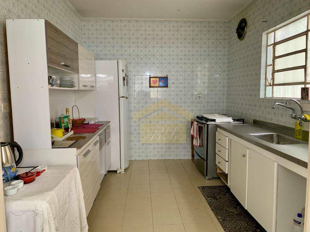 Casa à venda com 5 quartos, 300m² - Foto 20