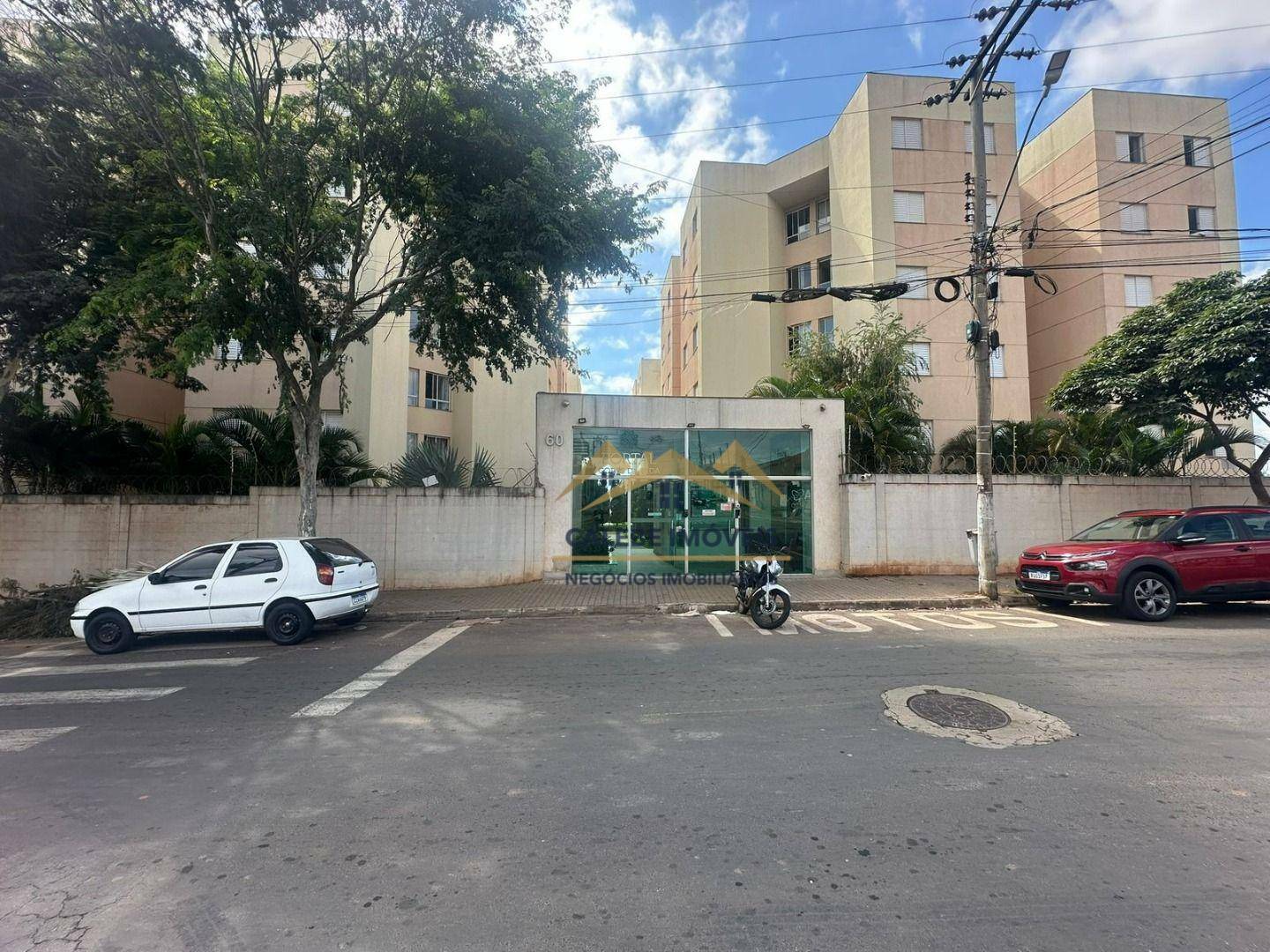 Apartamento à venda com 2 quartos, 43m² - Foto 2