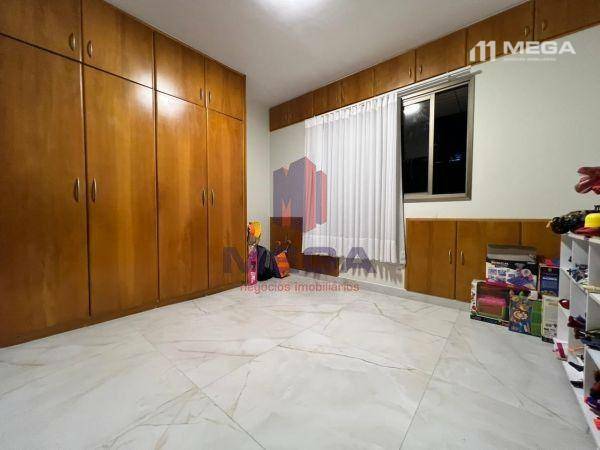 Apartamento à venda com 4 quartos, 150m² - Foto 15