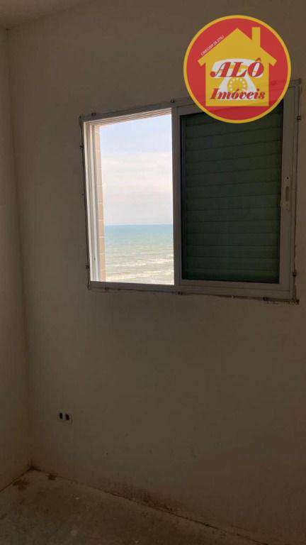 Apartamento à venda com 2 quartos, 77m² - Foto 2