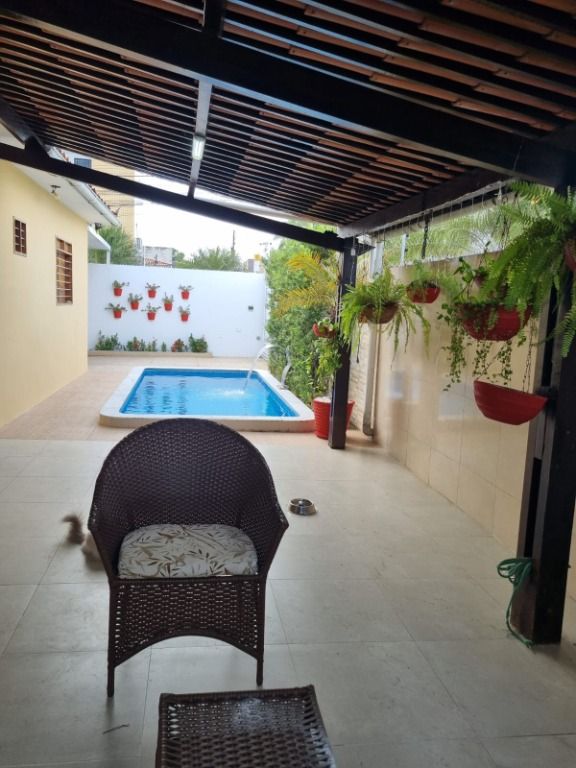 Casa de Condomínio à venda com 3 quartos, 233m² - Foto 26