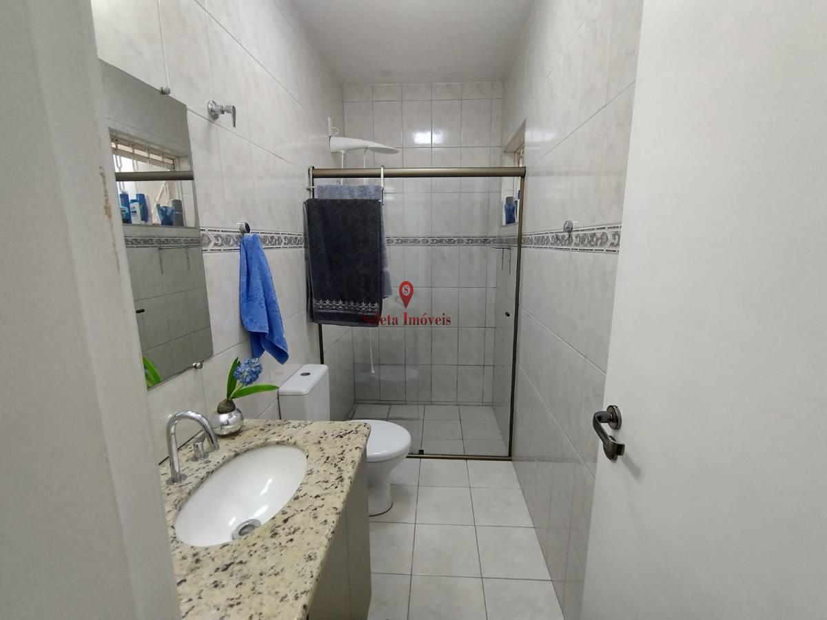 Casa à venda com 2 quartos, 200m² - Foto 14