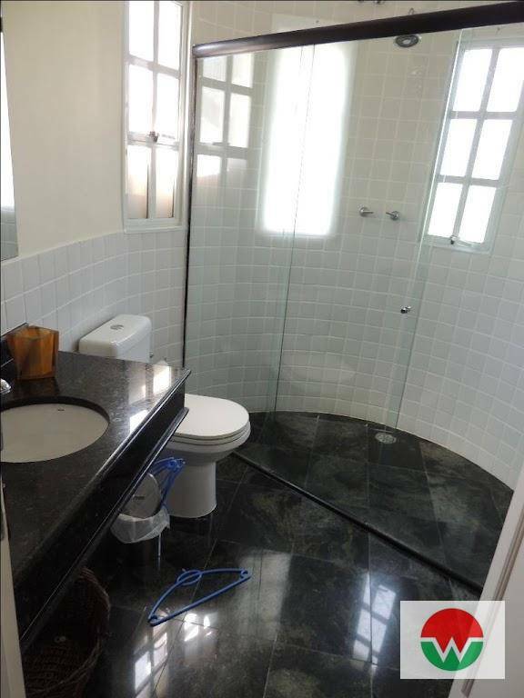 Casa de Condomínio para alugar com 5 quartos, 290m² - Foto 12