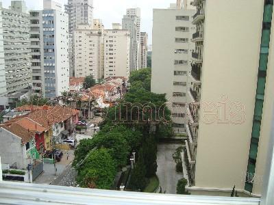 Apartamento para alugar com 3 quartos, 110m² - Foto 8