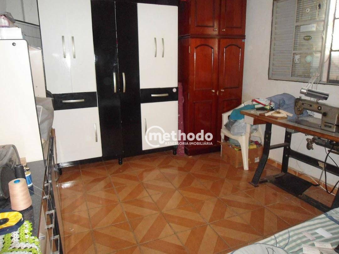 Casa à venda com 2 quartos, 47m² - Foto 4