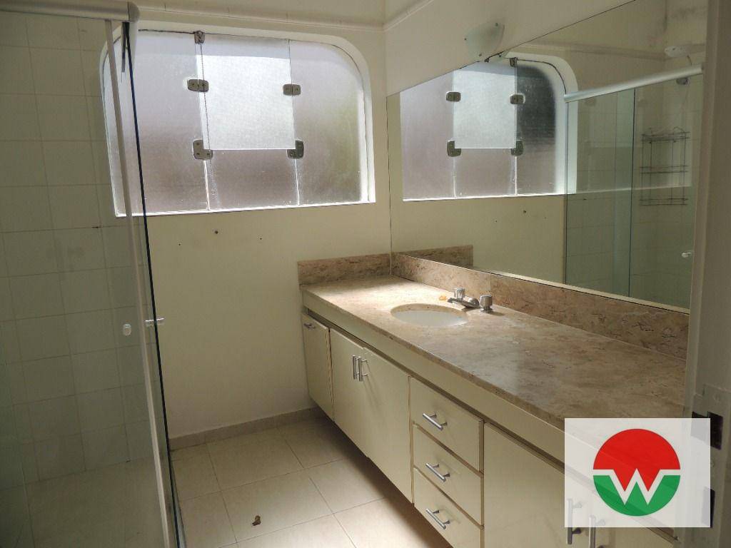 Casa de Condomínio à venda com 4 quartos, 450m² - Foto 13