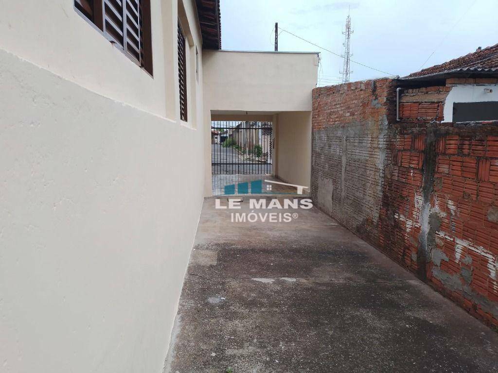 Casa à venda com 3 quartos, 87m² - Foto 4