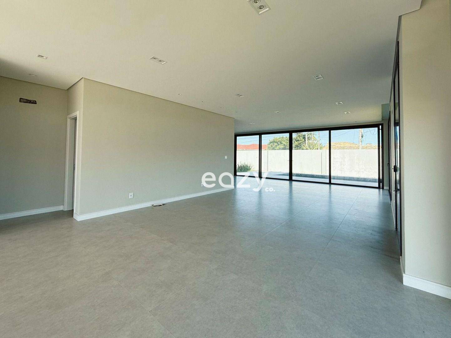 Sobrado à venda com 4 quartos, 275m² - Foto 4