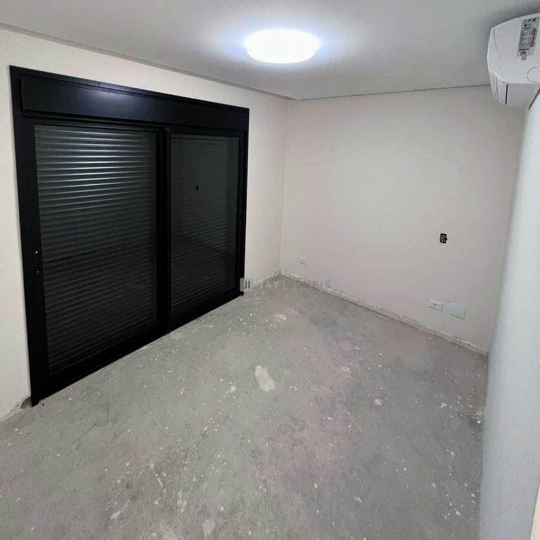 Sobrado à venda com 3 quartos, 358m² - Foto 14