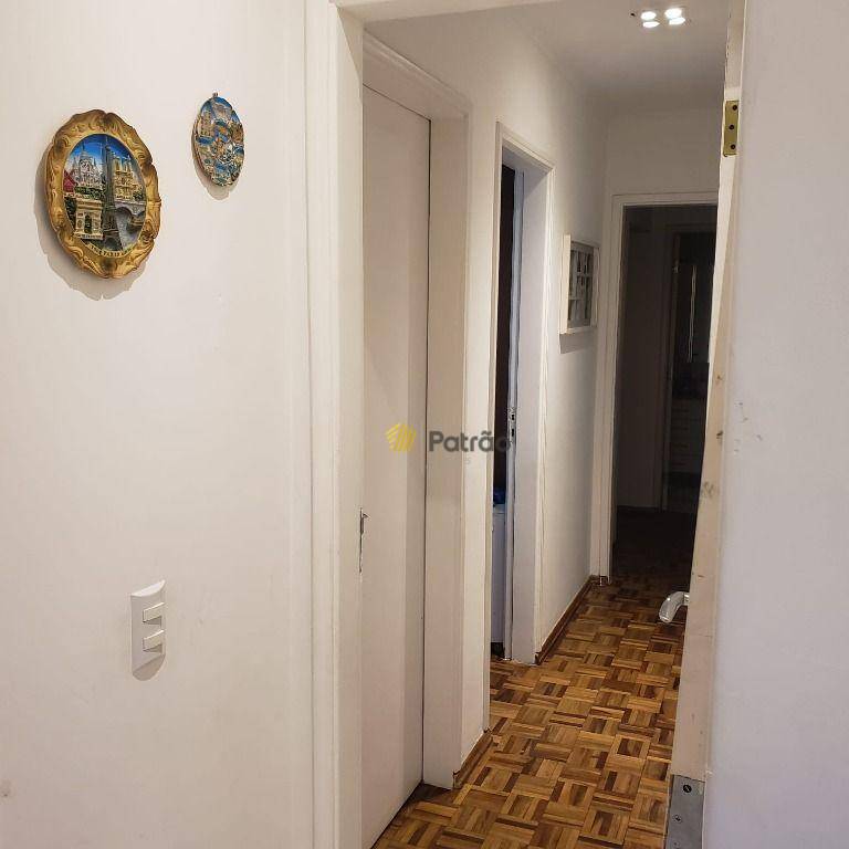 Apartamento à venda com 3 quartos, 105m² - Foto 13