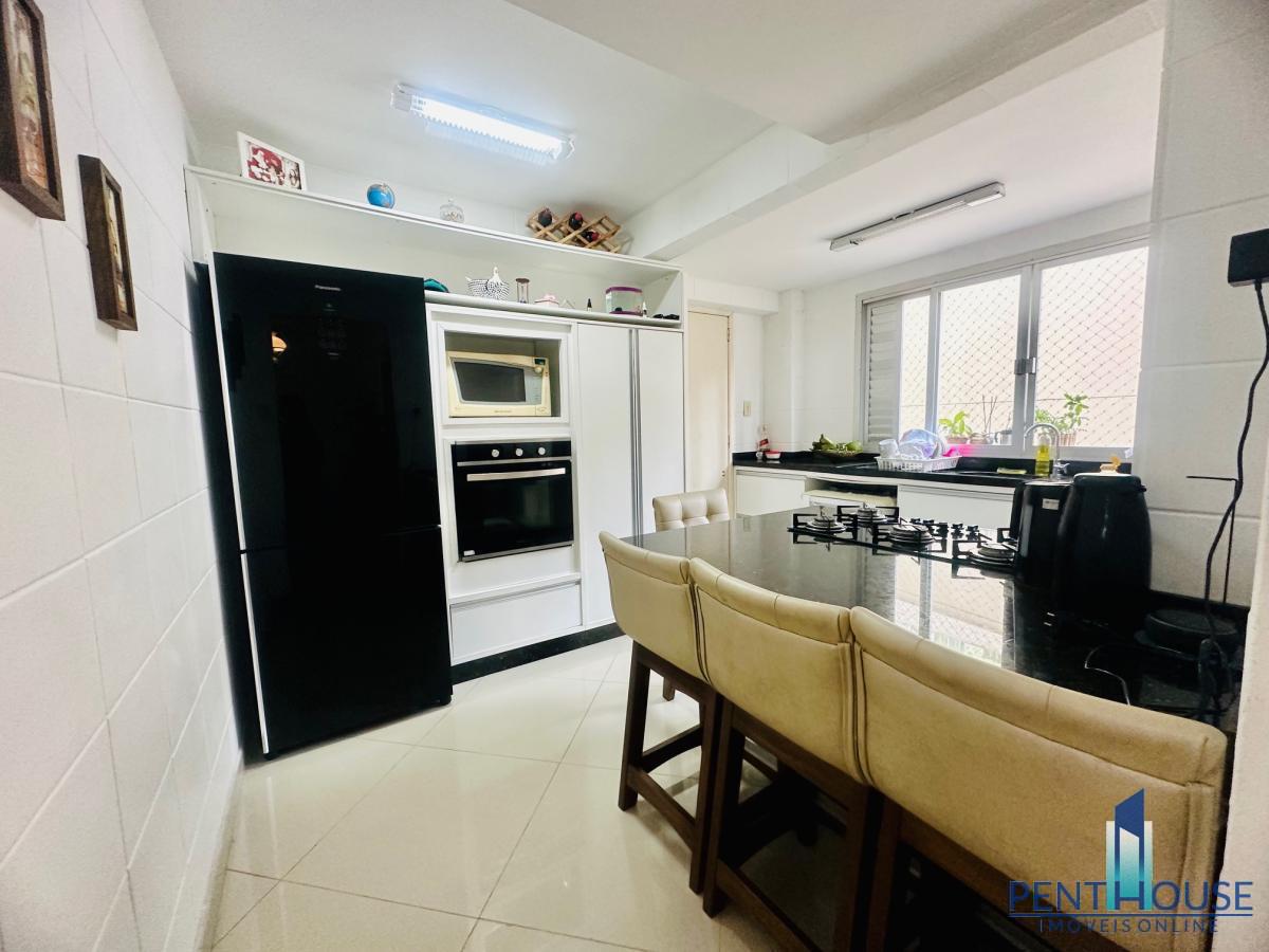 Apartamento à venda com 3 quartos, 130m² - Foto 12