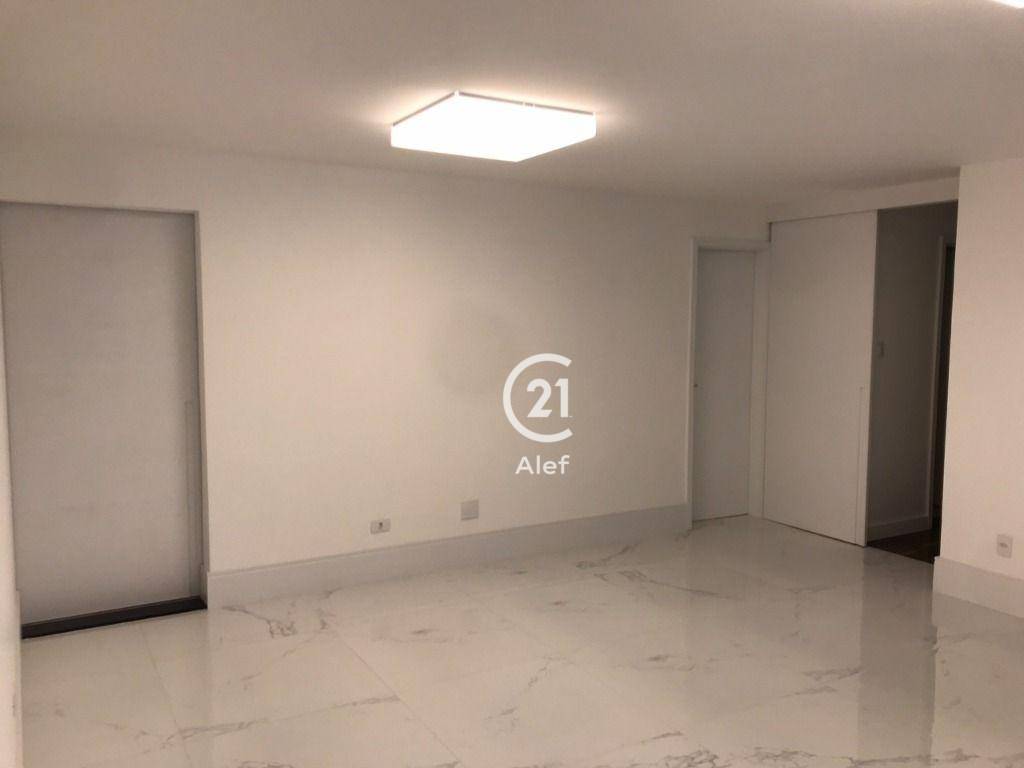 Apartamento à venda com 4 quartos, 120m² - Foto 7