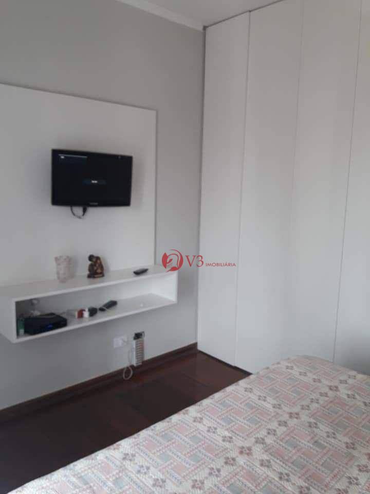 Sobrado à venda com 4 quartos, 200m² - Foto 16