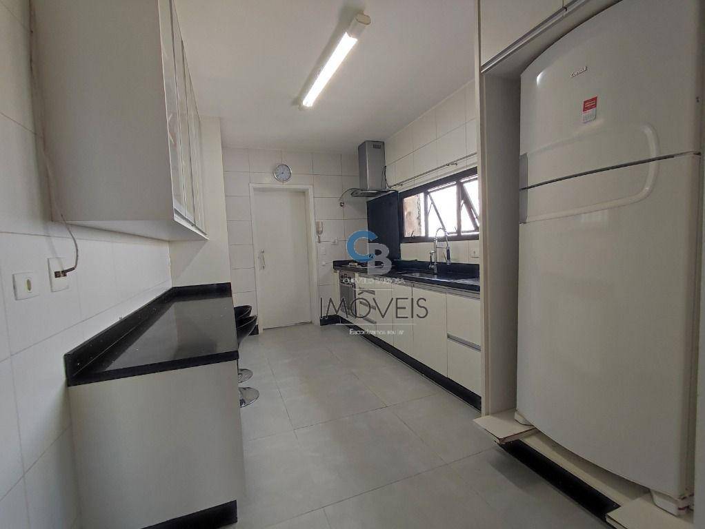 Apartamento à venda com 3 quartos, 125m² - Foto 7