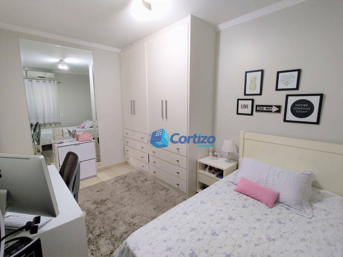 Casa de Condomínio à venda com 3 quartos, 257m² - Foto 17