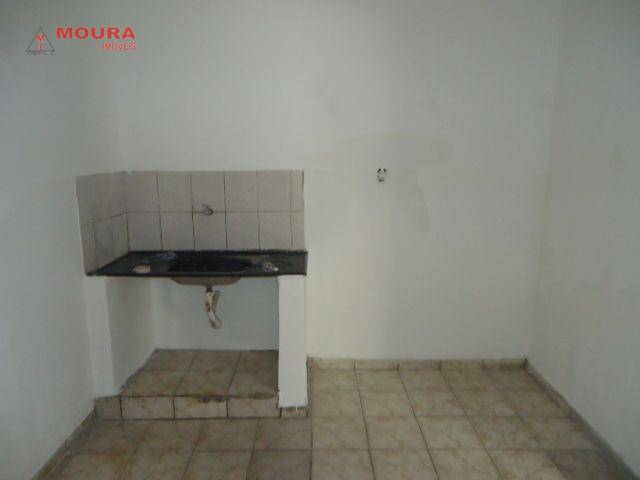 Casa para alugar com 1 quarto, 50m² - Foto 8