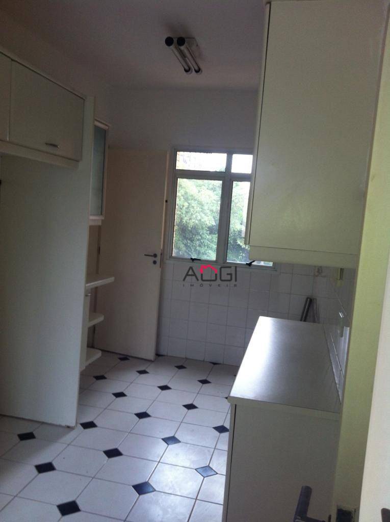 Apartamento à venda com 3 quartos, 145m² - Foto 10