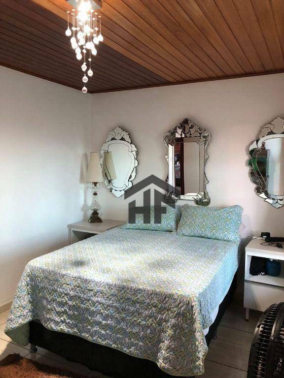 Casa de Condomínio à venda com 4 quartos, 217m² - Foto 12