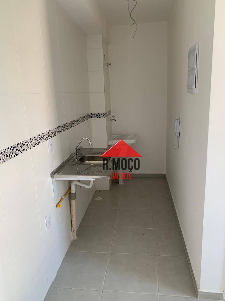 Apartamento à venda com 2 quartos, 27m² - Foto 18