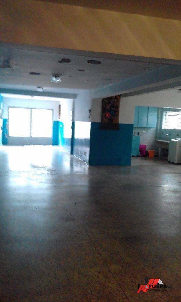 Sobrado à venda com 3 quartos, 370m² - Foto 1