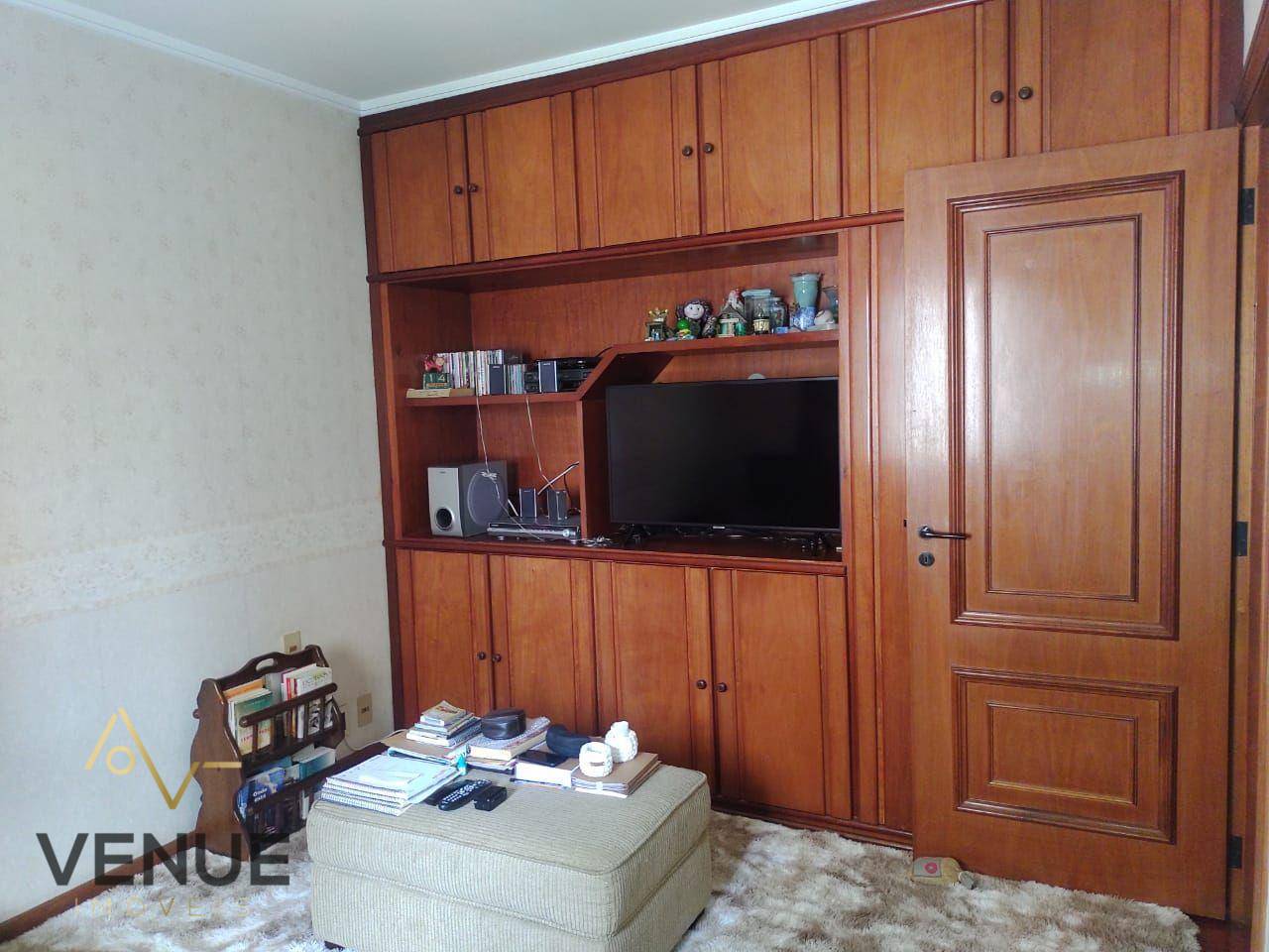 Apartamento à venda com 4 quartos, 188m² - Foto 28