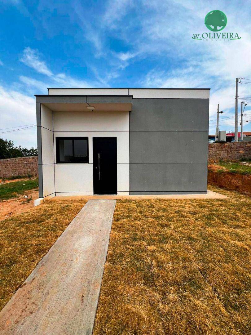 Casa à venda com 2 quartos, 50m² - Foto 1