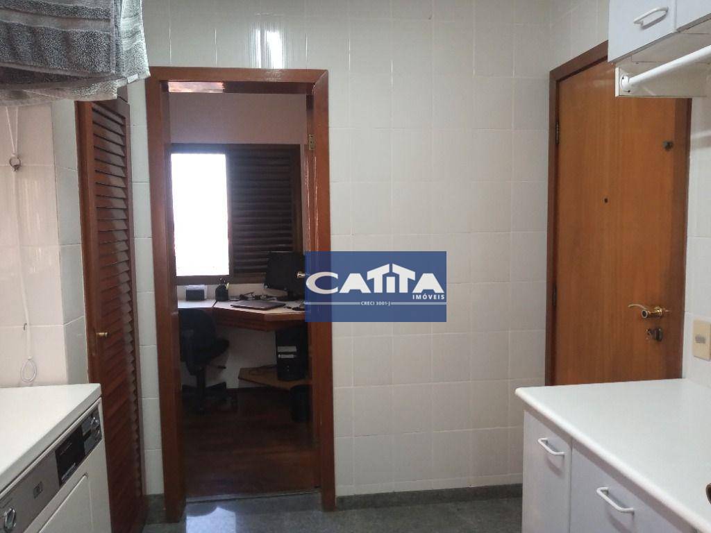 Apartamento à venda com 4 quartos, 200m² - Foto 13