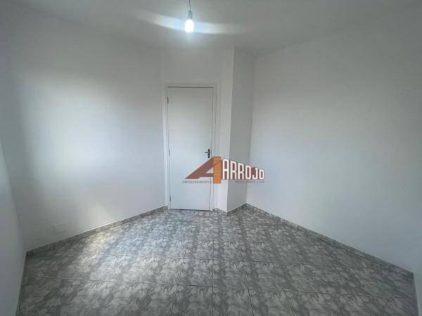 Apartamento à venda com 3 quartos, 58m² - Foto 9