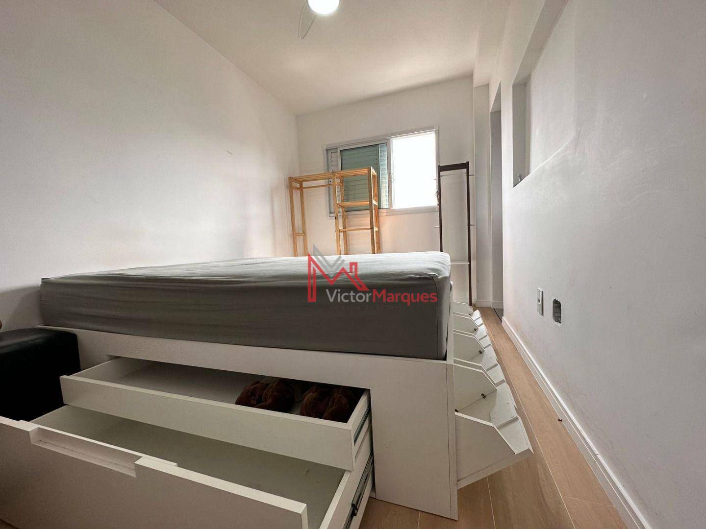 Apartamento à venda com 2 quartos, 80m² - Foto 18