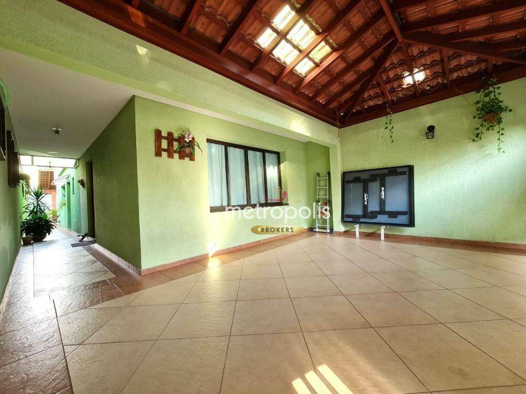 Sobrado à venda com 4 quartos, 220m² - Foto 2