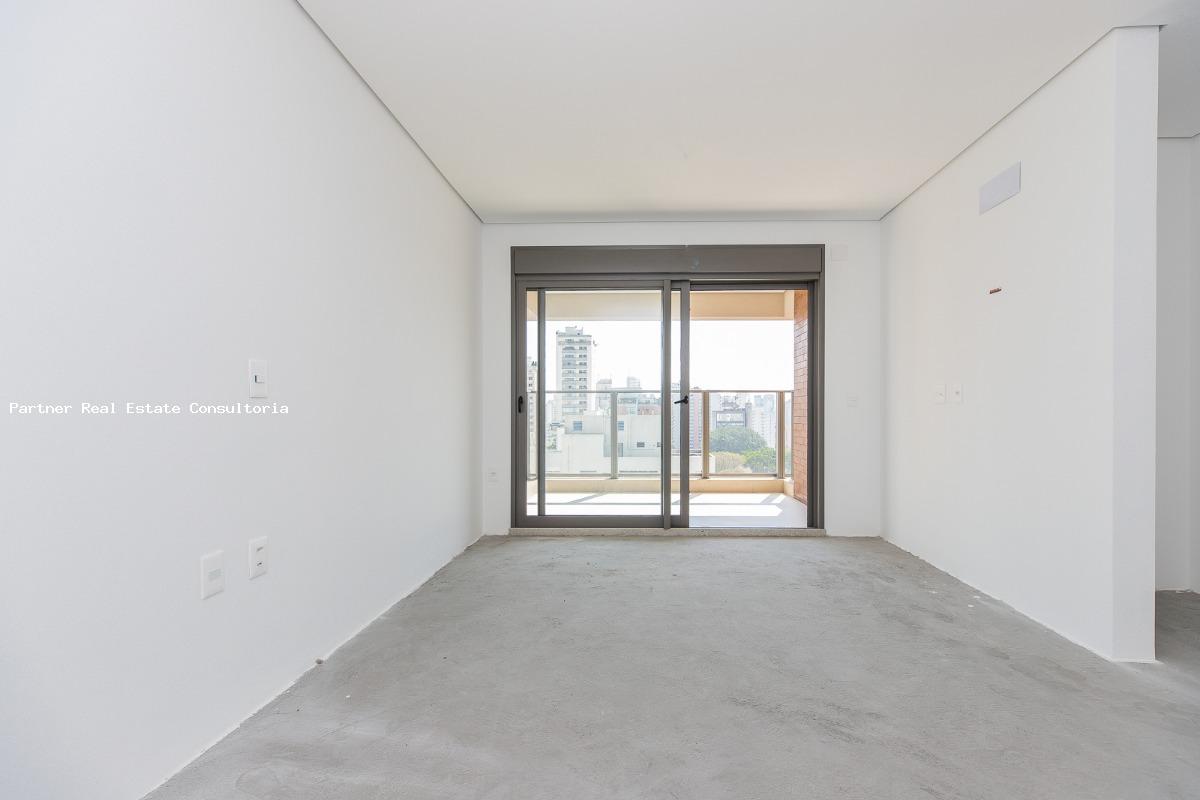 Apartamento à venda com 4 quartos, 232m² - Foto 15