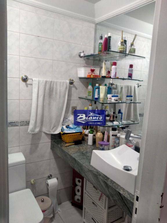 Apartamento à venda com 3 quartos, 97m² - Foto 19