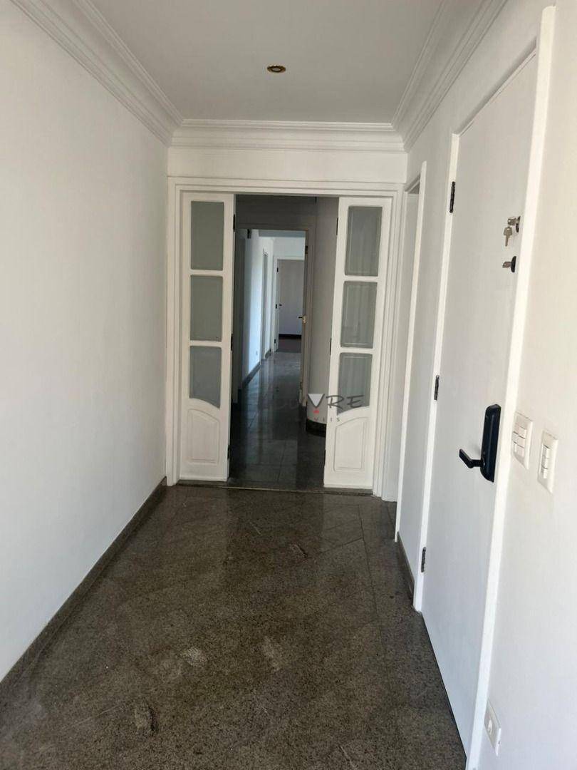 Apartamento para alugar com 4 quartos, 235m² - Foto 19