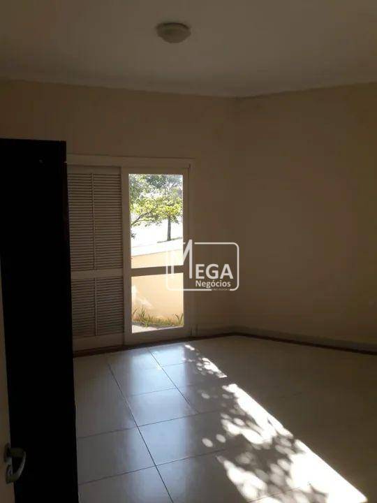 Casa à venda com 5 quartos, 400m² - Foto 4