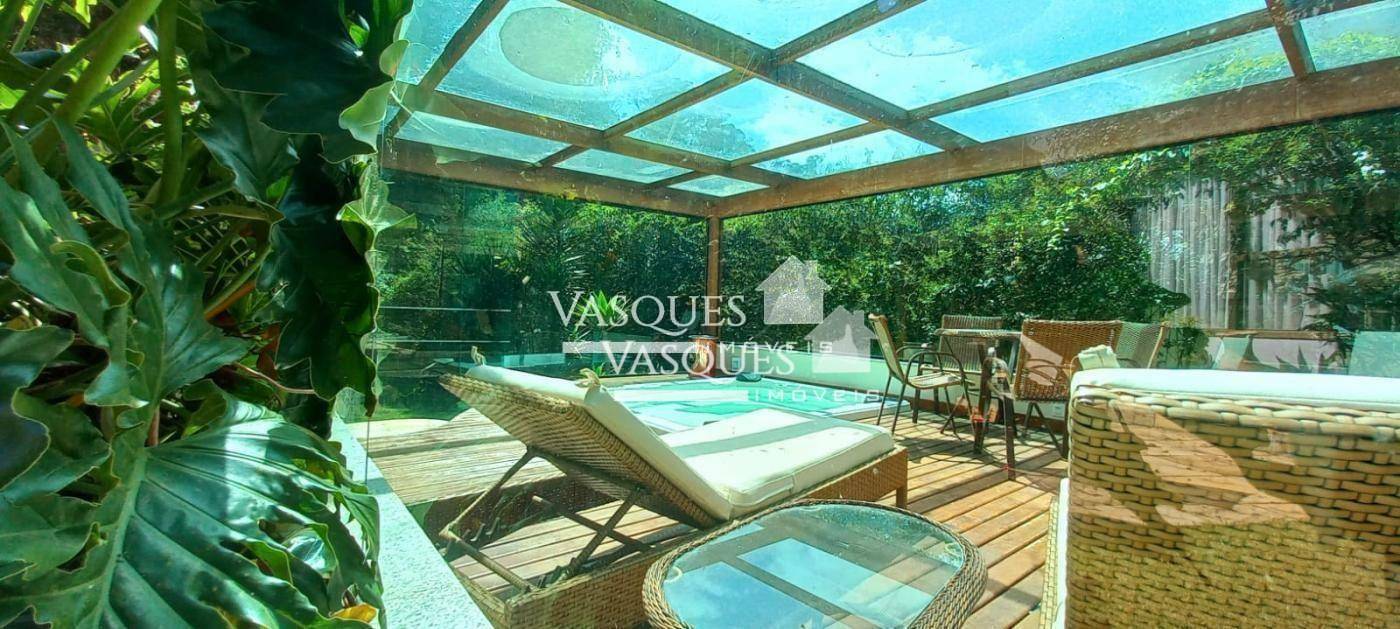 Casa de Condomínio à venda com 4 quartos, 330m² - Foto 25