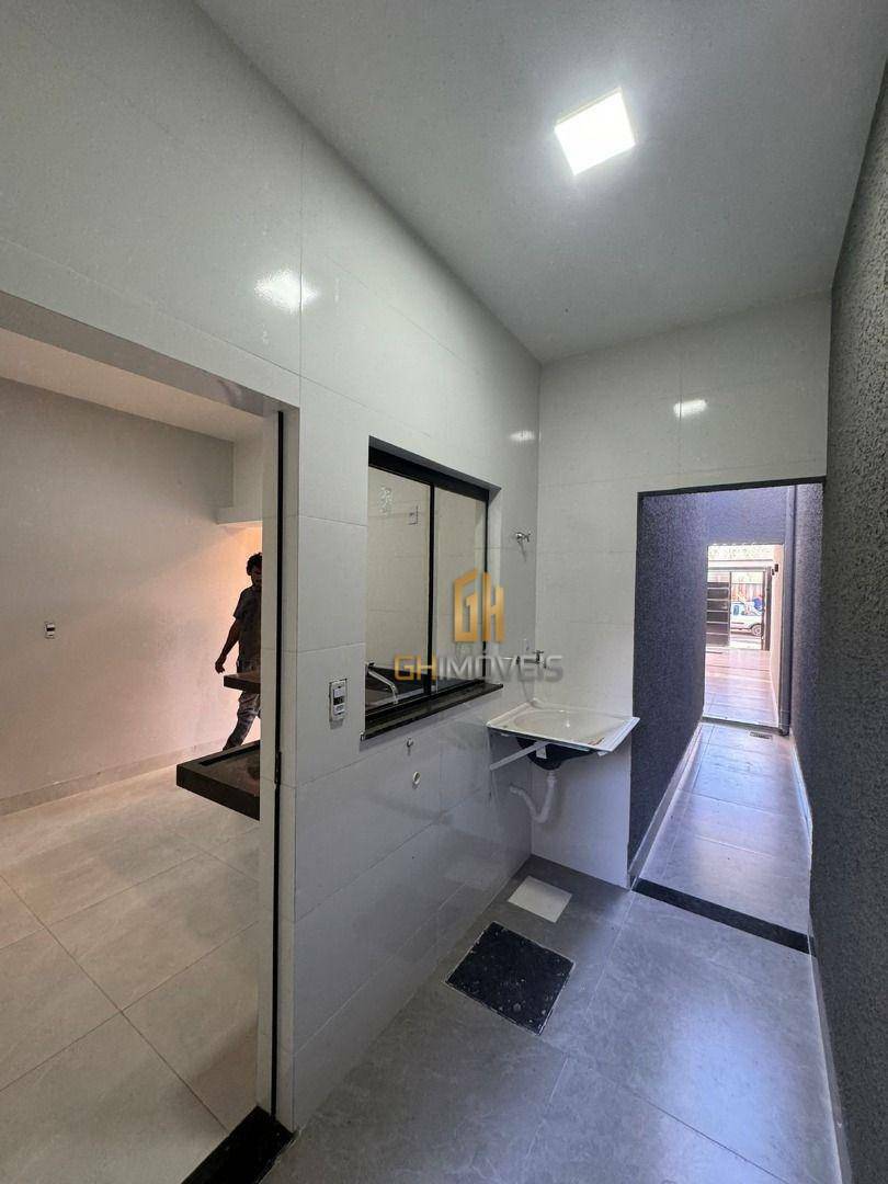 Casa à venda com 3 quartos, 99m² - Foto 11