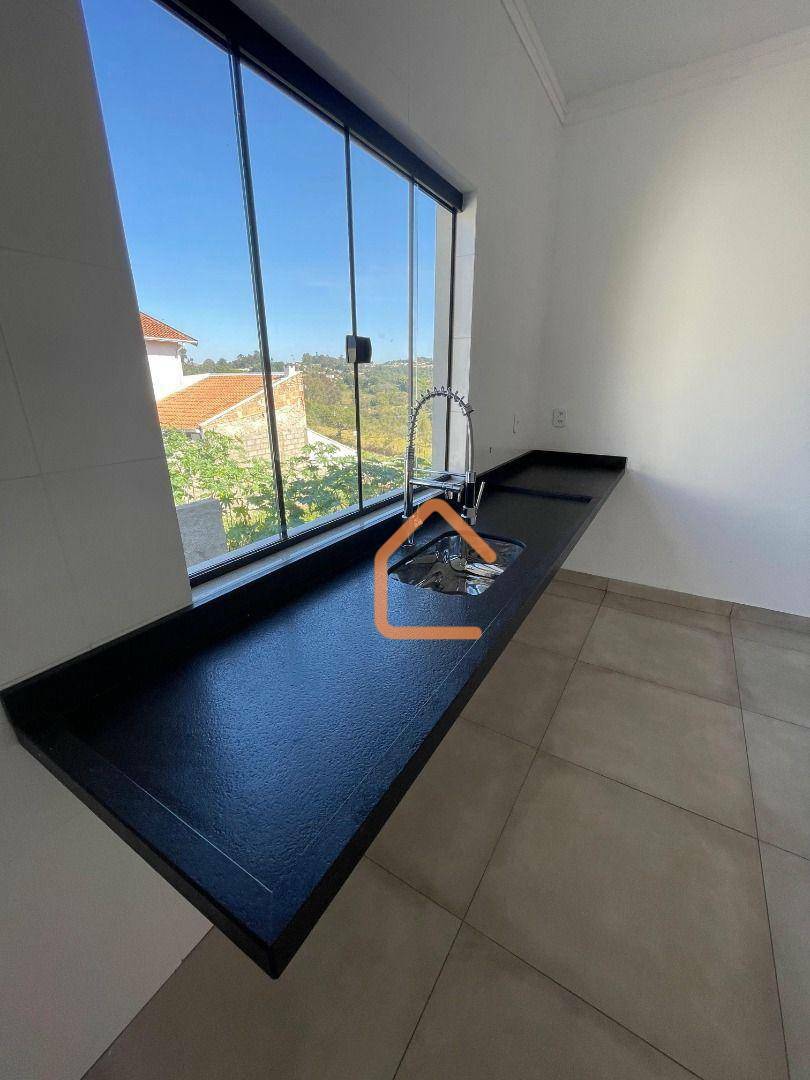 Casa à venda com 3 quartos, 99m² - Foto 6