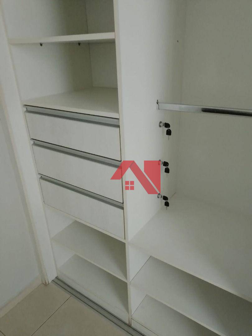 Apartamento para alugar com 3 quartos, 68m² - Foto 4