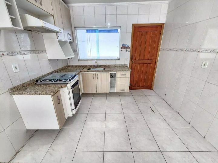 Sobrado à venda com 3 quartos, 150m² - Foto 13