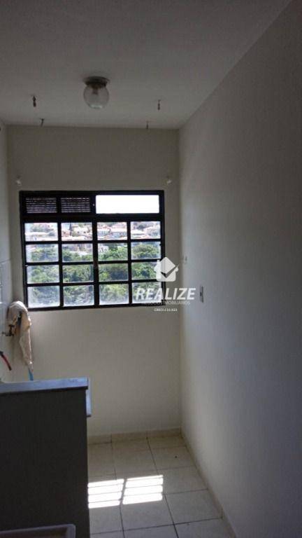 Apartamento à venda com 2 quartos, 44m² - Foto 11