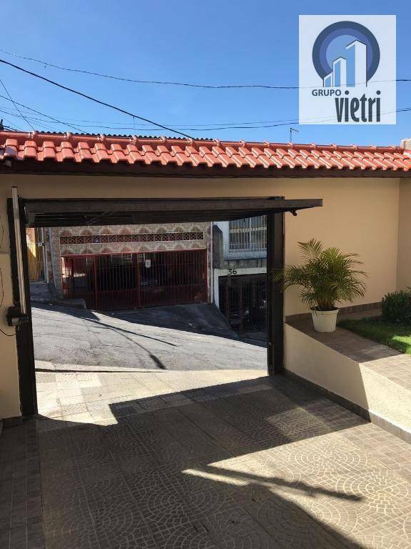 Casa à venda com 4 quartos, 180m² - Foto 1