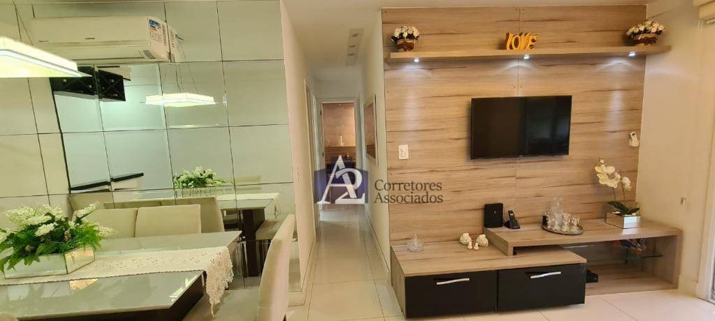 Apartamento à venda com 3 quartos, 96m² - Foto 2