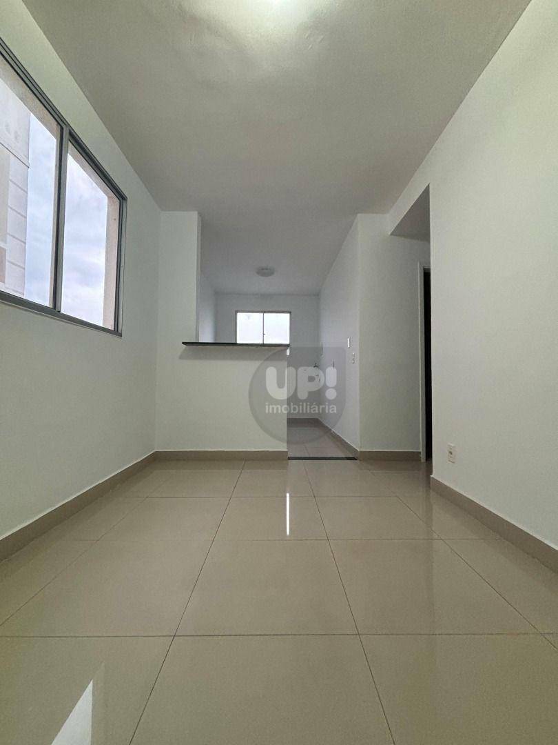 Apartamento à venda com 2 quartos, 45m² - Foto 1