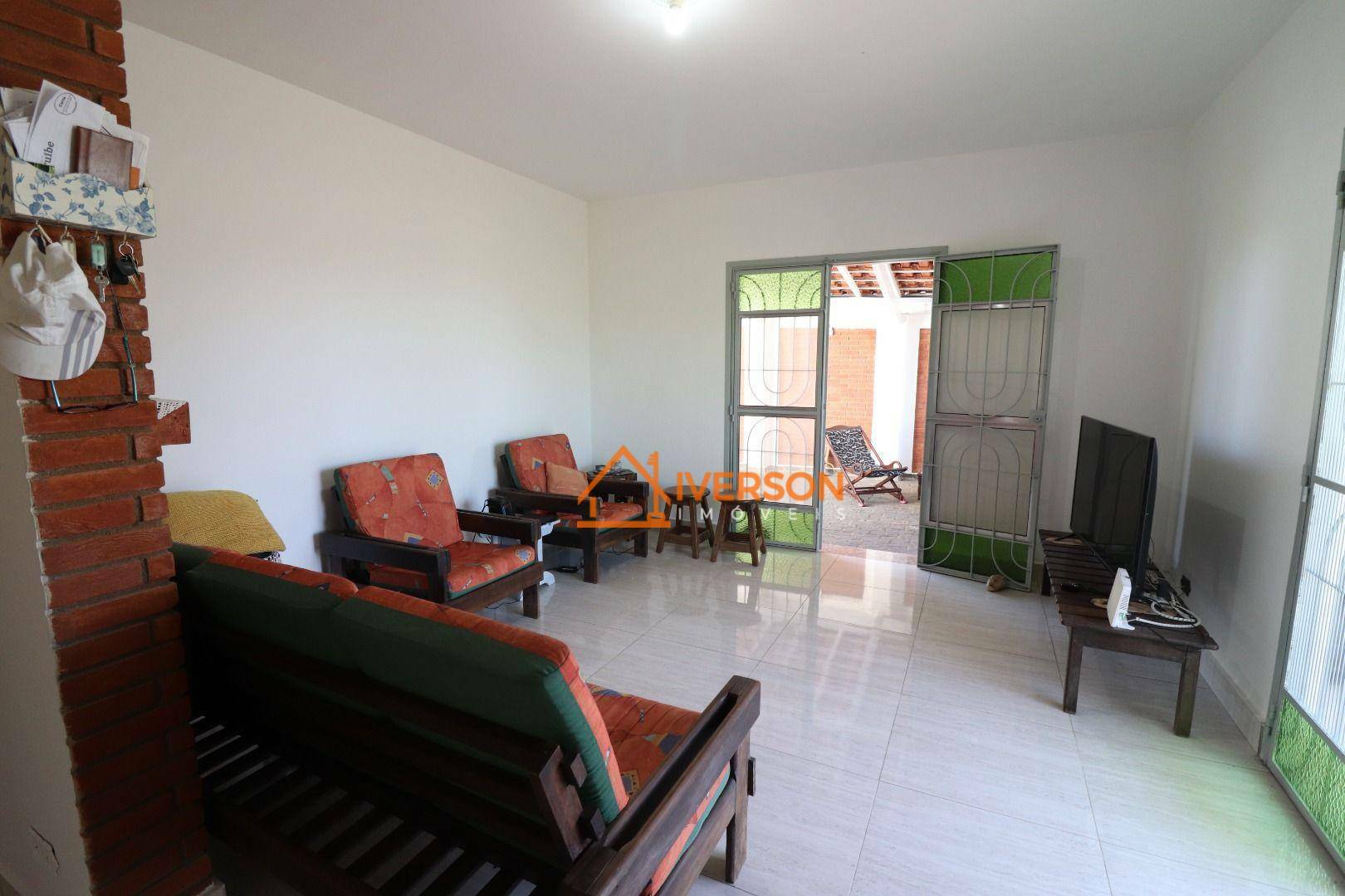 Casa à venda com 3 quartos, 108m² - Foto 5