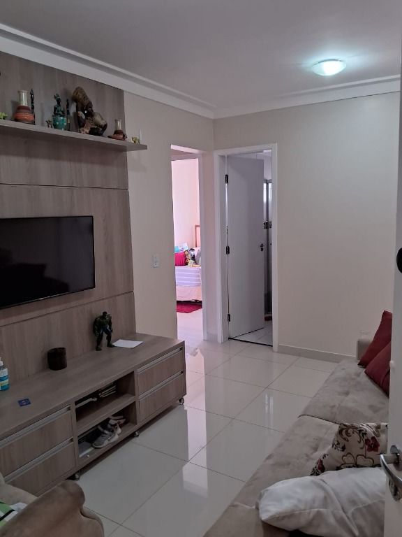 Apartamento à venda com 2 quartos, 42m² - Foto 4