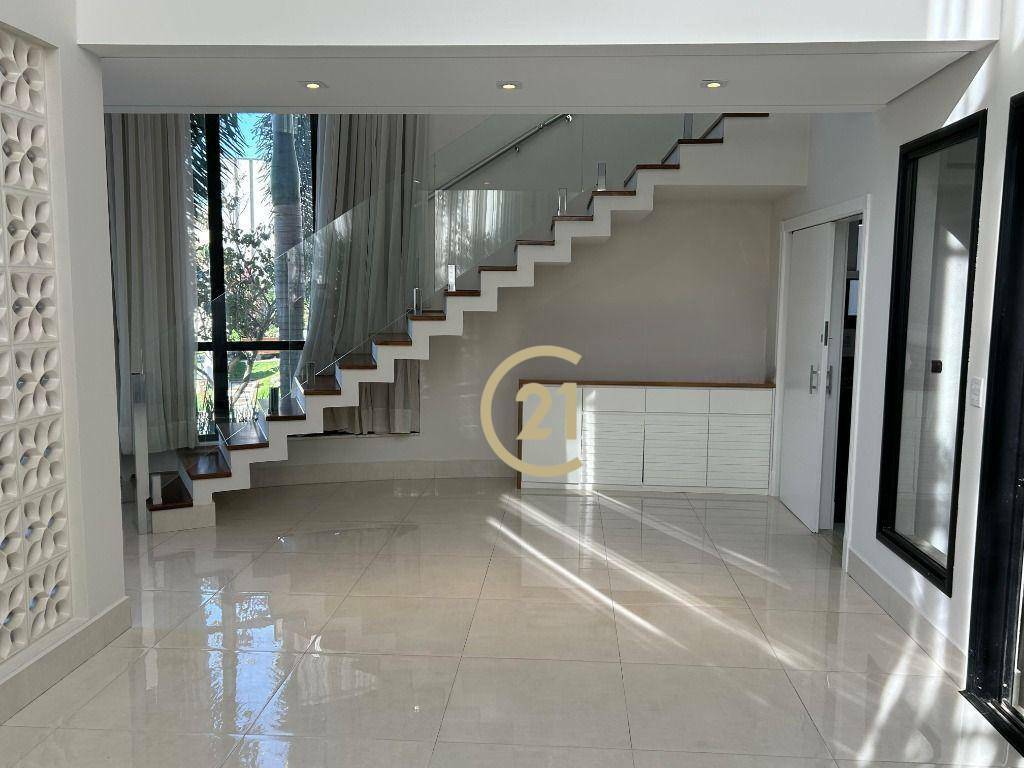 Casa de Condomínio à venda com 4 quartos, 235m² - Foto 5
