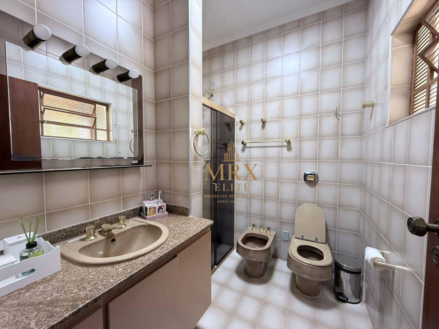 Sítio à venda com 8 quartos, 98000M2 - Foto 12