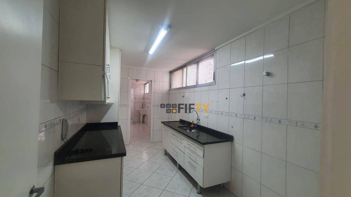 Apartamento para alugar com 3 quartos, 94m² - Foto 12